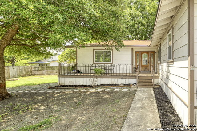 Image 4 of 29 For 8216 Alton Blvd