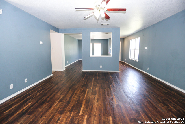 Image 7 of 25 For 14407 Longleaf Palm