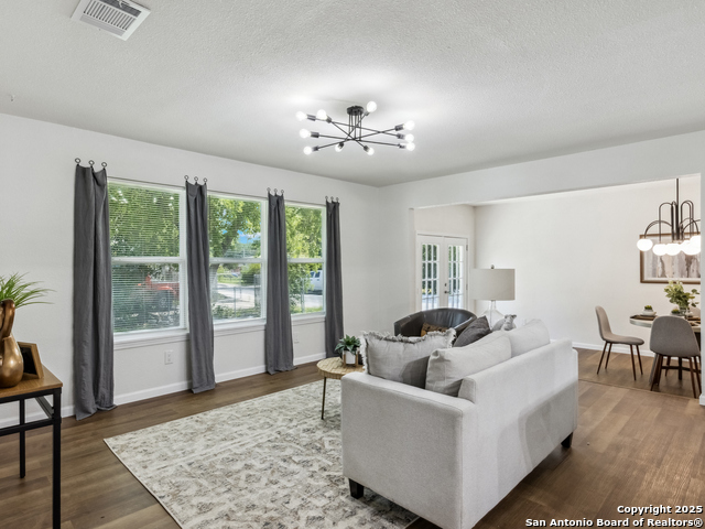 Image 7 of 23 For 942 San Angelo