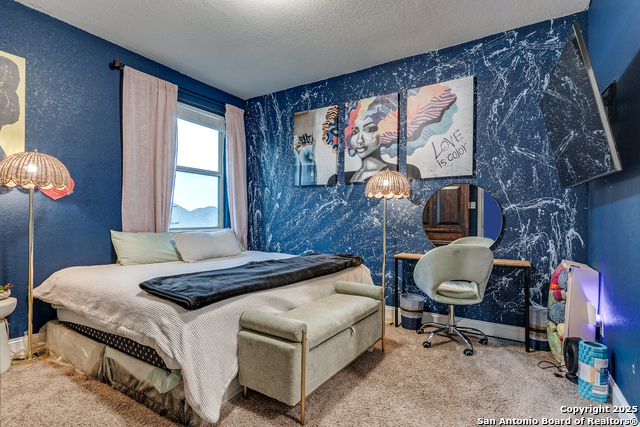 Listing photo id 16 for 2114 Derussy Rd.