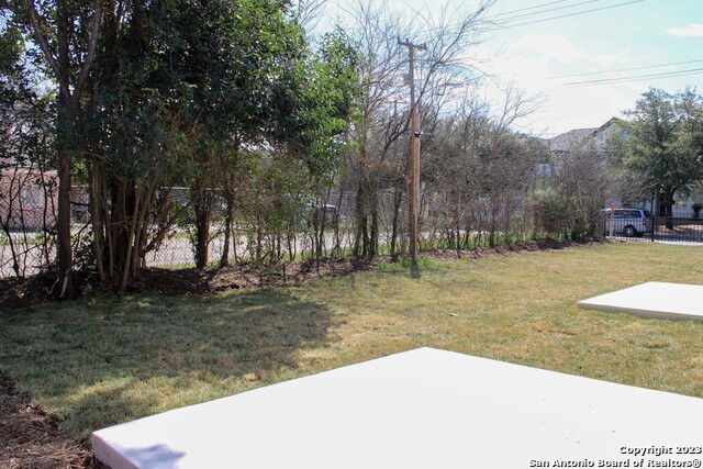 Image 8 of 8 For 1654 Hamilton St S 202