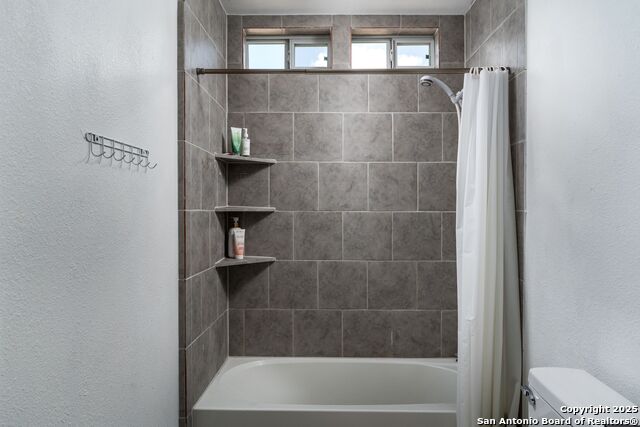 Image 14 of 36 For 222 Laurelwood