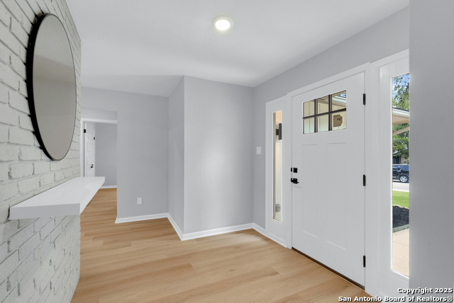Listing photo id 11 for 9807 Boulder Hill