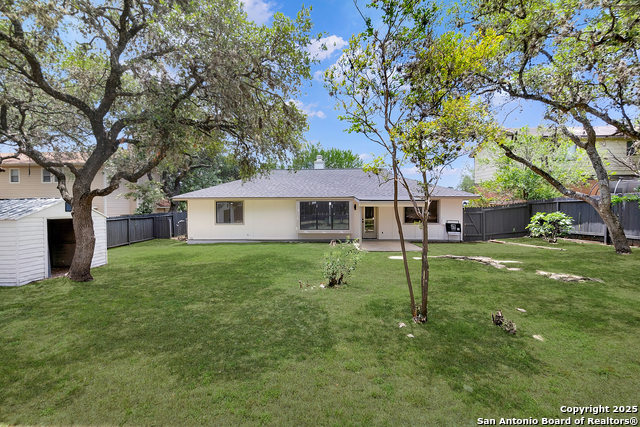 Listing photo id 0 for 9807 Boulder Hill