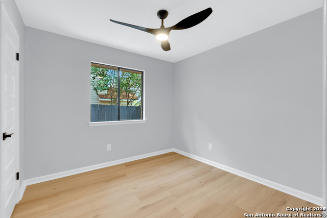 Listing photo id 18 for 9807 Boulder Hill