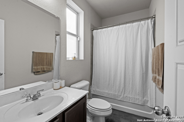 Listing photo id 13 for 10573 Green Lake