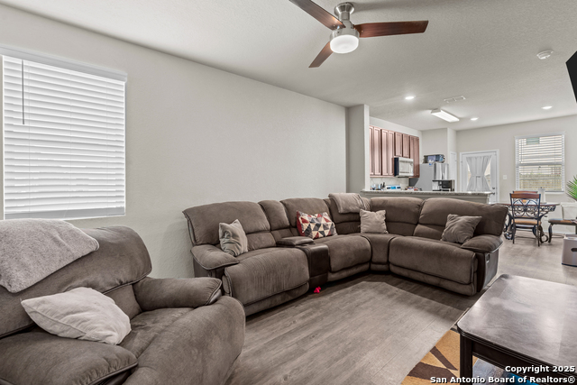 Listing photo id 4 for 10573 Green Lake