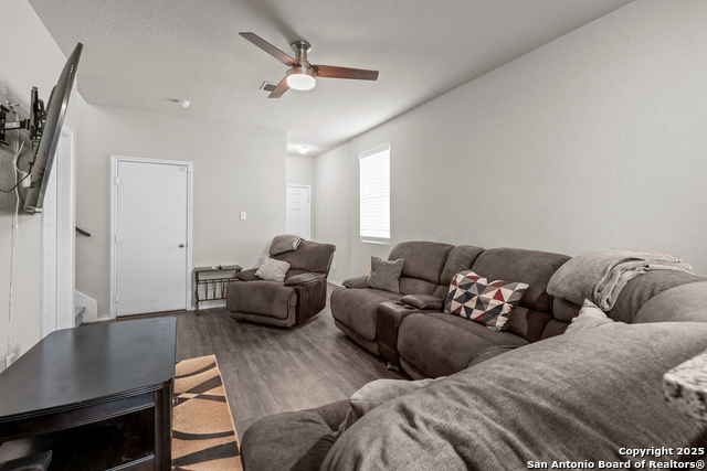 Listing photo id 5 for 10573 Green Lake
