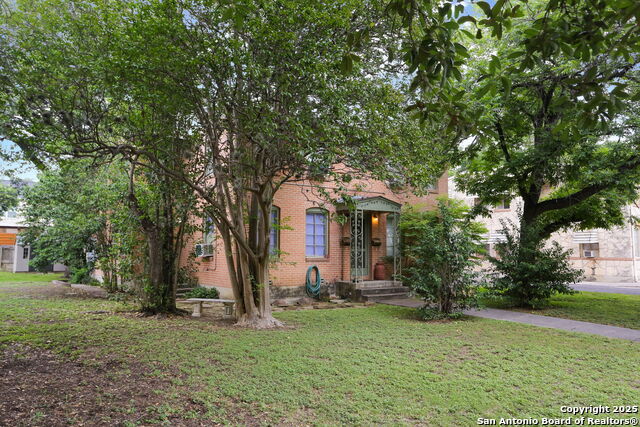 Image 3 of 15 For 309 Melrose E