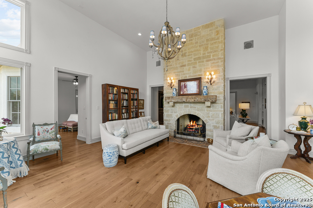 Listing photo id 9 for 149 Bridgewater