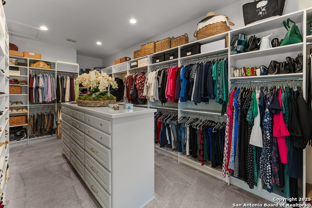 Listing photo id 28 for 149 Bridgewater