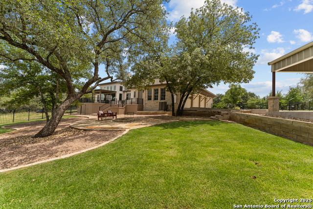 Listing photo id 6 for 149 Bridgewater
