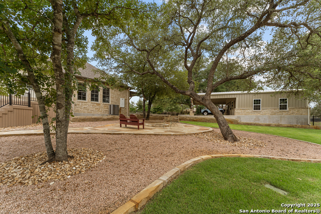 Listing photo id 7 for 149 Bridgewater