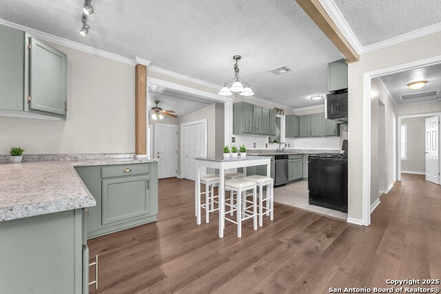 Listing photo id 11 for 239 Banbridge