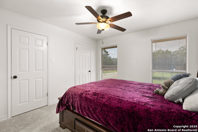 Listing photo id 29 for 585 Oak Bend Drive