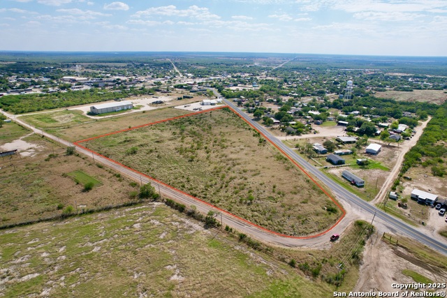 Details for 142 Burnett  , Charlotte, TX 78011