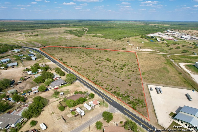 Listing photo id 0 for 142 Burnett