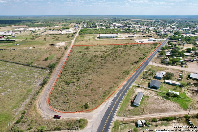 Listing photo id 3 for 142 Burnett