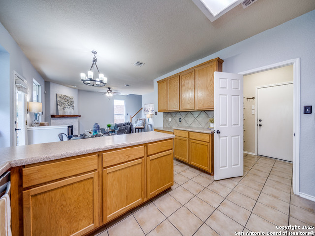 Image 15 of 26 For 520 Foxford Run Dr