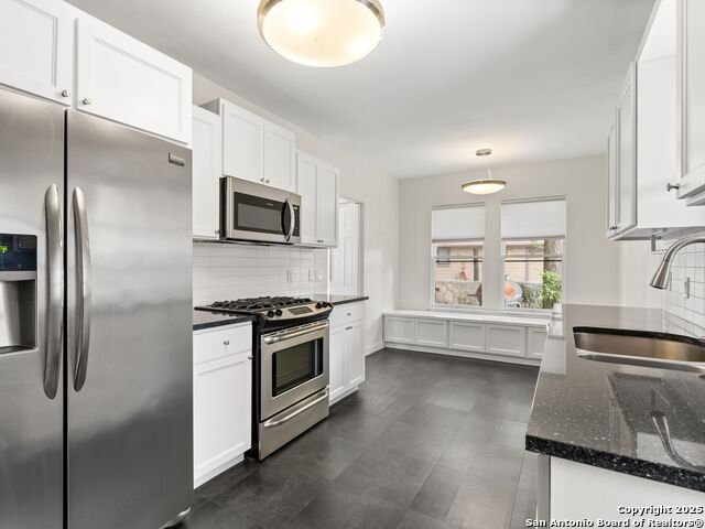 Listing photo id 14 for 148 Terrell