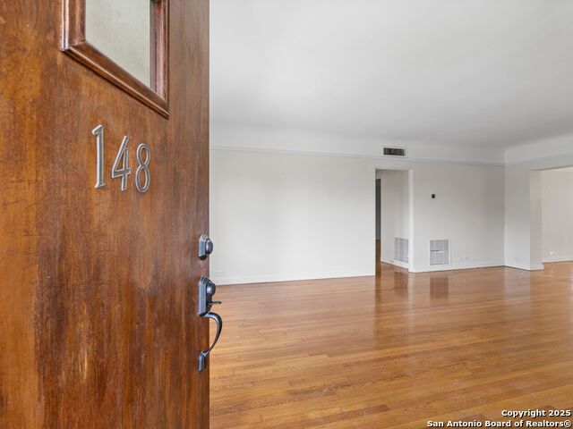 Listing photo id 1 for 148 Terrell
