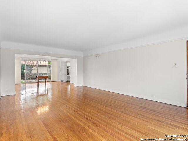 Listing photo id 3 for 148 Terrell
