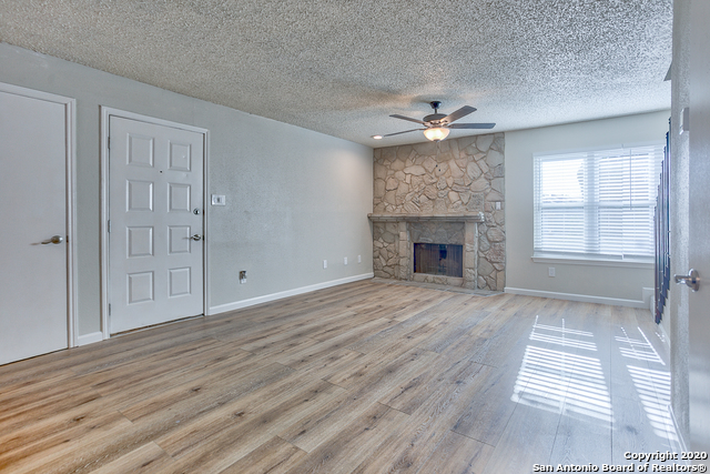 Image 3 of 22 For 4107 Medical Dr  7201