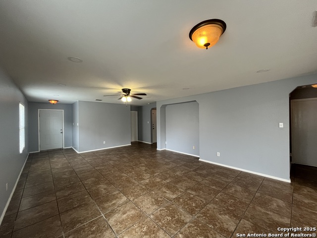 Image 7 of 25 For 16239 Galloping Oak Knoll