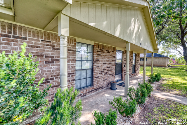 Image 4 of 32 For 105 Bluebonnet S