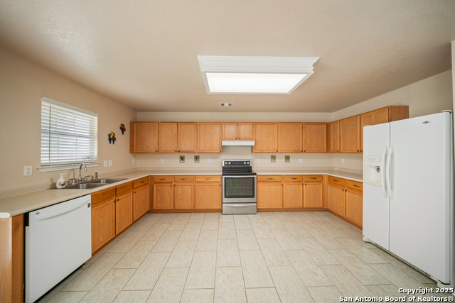 Listing photo id 9 for 7731 Cedar Farm