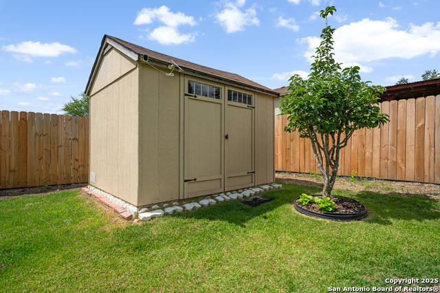 Listing photo id 26 for 7731 Cedar Farm