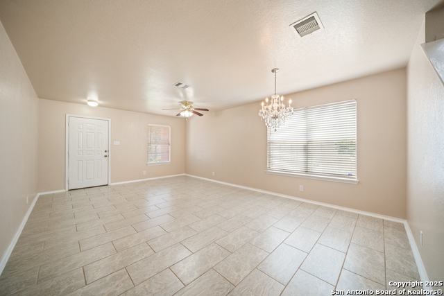 Listing photo id 4 for 7731 Cedar Farm