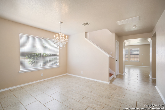 Listing photo id 5 for 7731 Cedar Farm