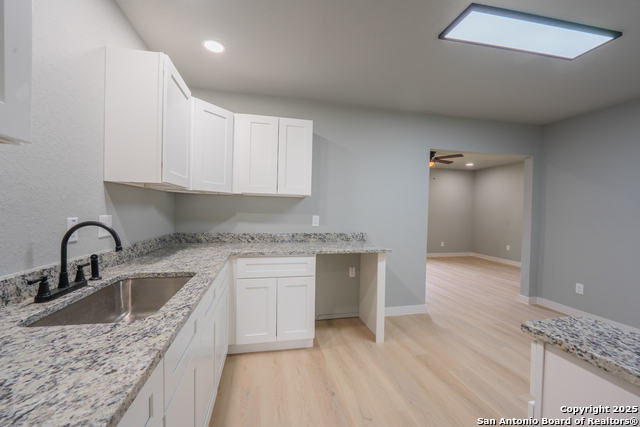 Listing photo id 11 for 234 Gaiety Ln