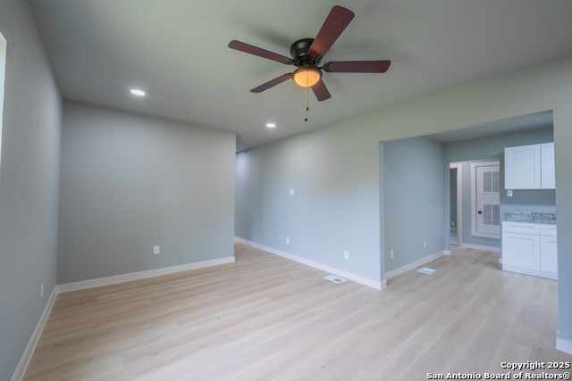 Listing photo id 18 for 234 Gaiety Ln