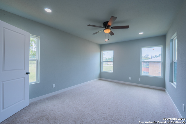 Listing photo id 19 for 234 Gaiety Ln