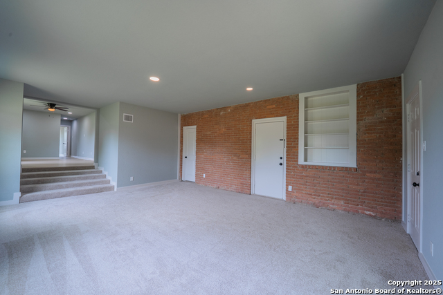 Listing photo id 25 for 234 Gaiety Ln