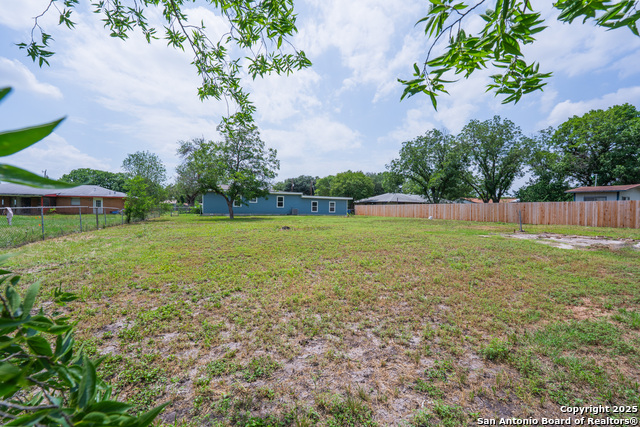 Listing photo id 41 for 234 Gaiety Ln