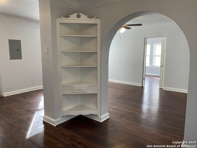 Listing photo id 2 for 152 Harrigan 6