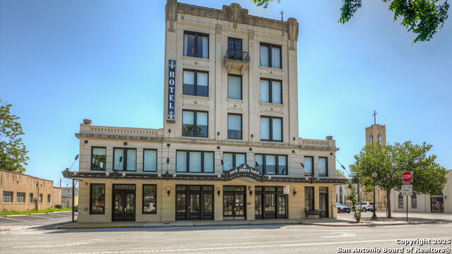 Image 21 of 27 For 1005 Seedling Lane