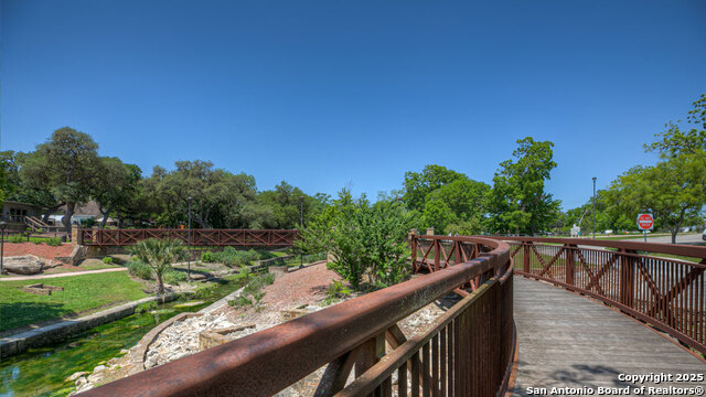 Listing photo id 10 for 1013 Seedling Lane