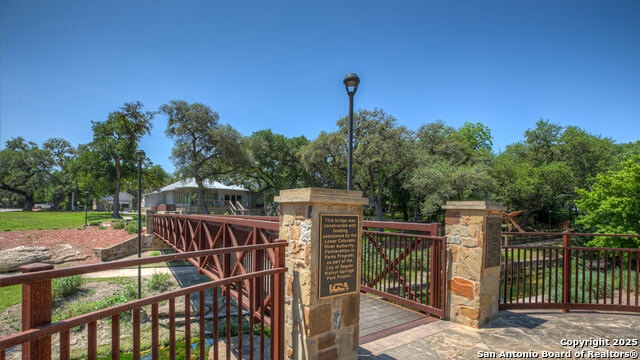 Listing photo id 11 for 1013 Seedling Lane
