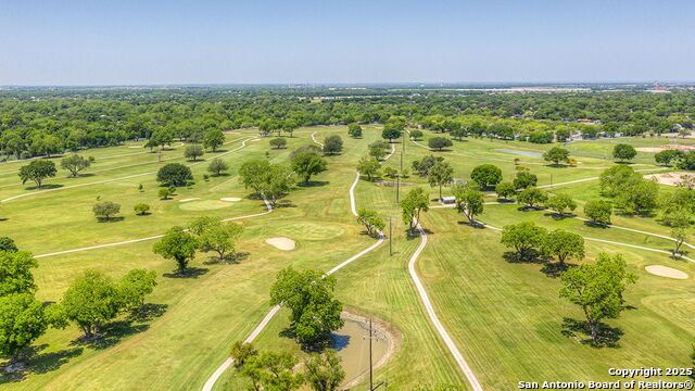 Listing photo id 21 for 1013 Seedling Lane