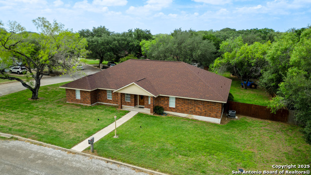 Details for 1233 Oakcrest, Pleasanton, TX 78064