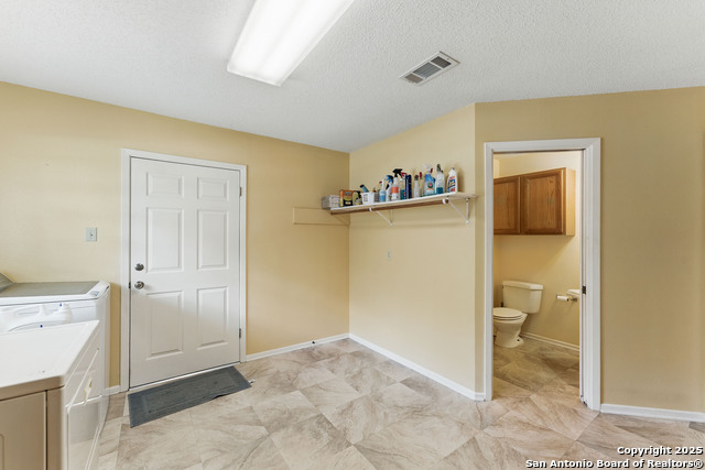 Image 25 of 52 For 1233 Oakcrest