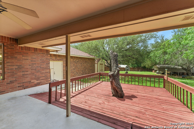 Image 3 of 52 For 1233 Oakcrest
