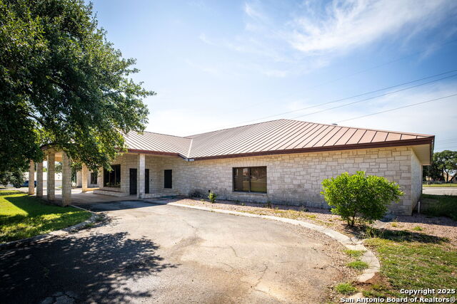 Details for 1071 Fm 2673, Canyon Lake, TX 78133