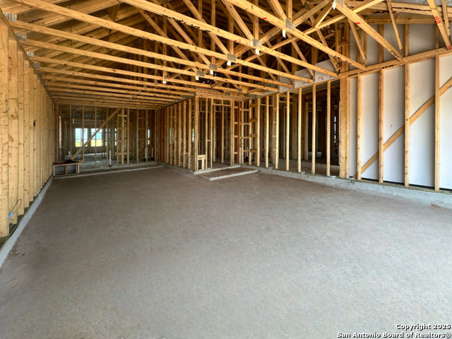 Image 10 of 27 For 12915 Spur Hollow