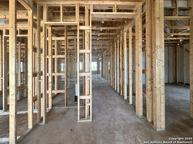 Image 17 of 27 For 12915 Spur Hollow