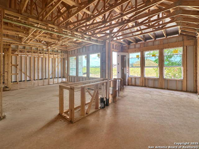 Image 6 of 27 For 12915 Spur Hollow